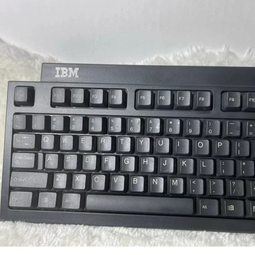 IBM KB-9910 09N5545 Wired Keyboard